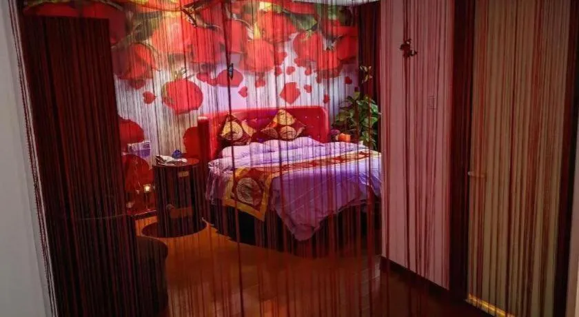 Bed in GreenTree Inn Suzhou Shengze Hotel