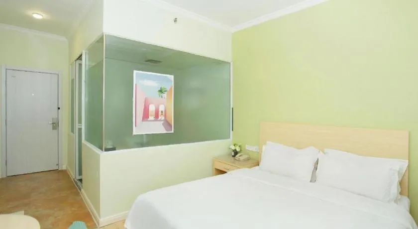 Bed in Super 8 Hotel Chengde Imperial Summer Resort