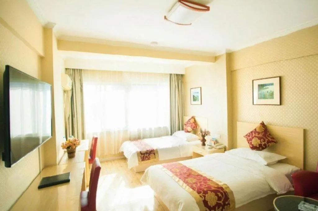 Bed in Super 8 Hotel Chengde Imperial Summer Resort