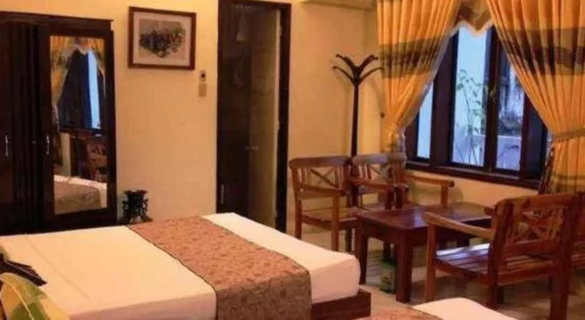 Bed in Dong Loi Hotel