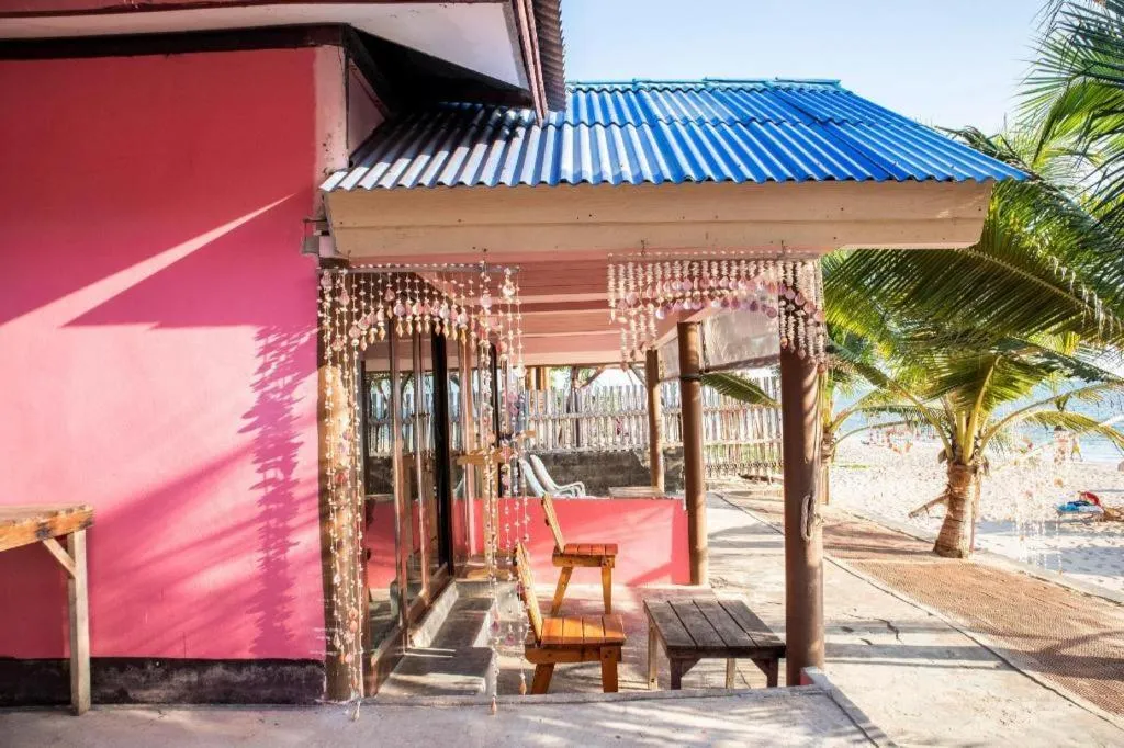 OYO 797 Pink House Bungalow