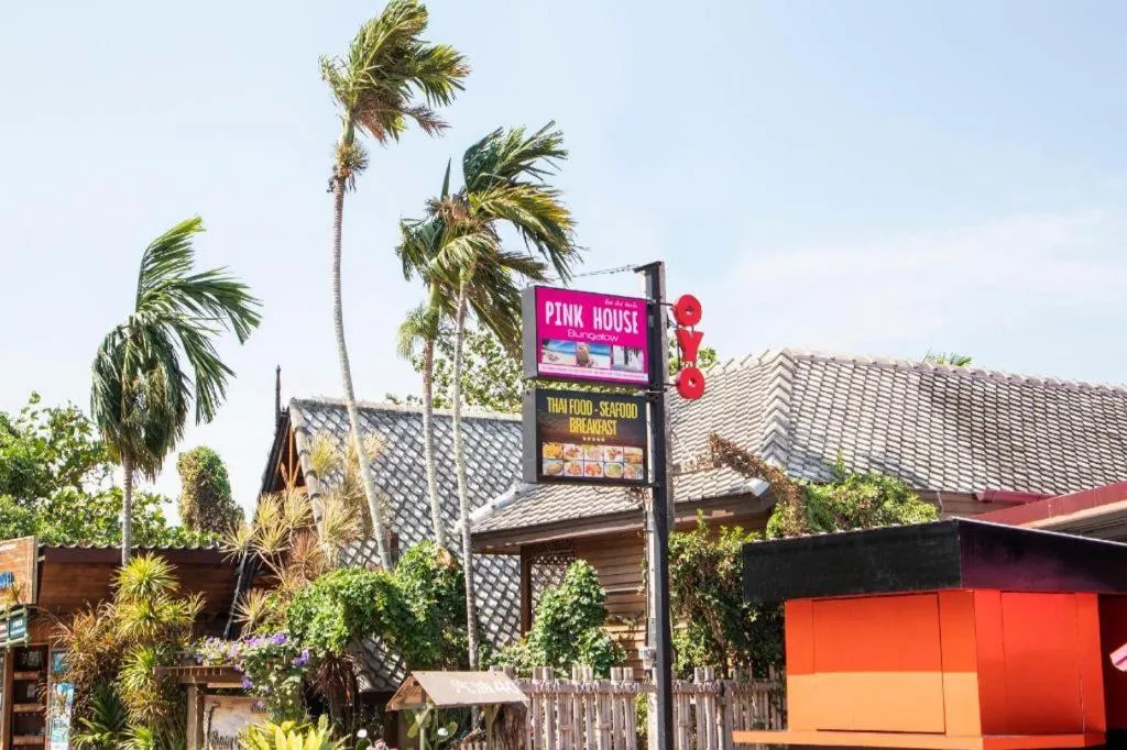 OYO 797 Pink House Bungalow