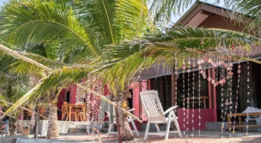 OYO 797 Pink House Bungalow