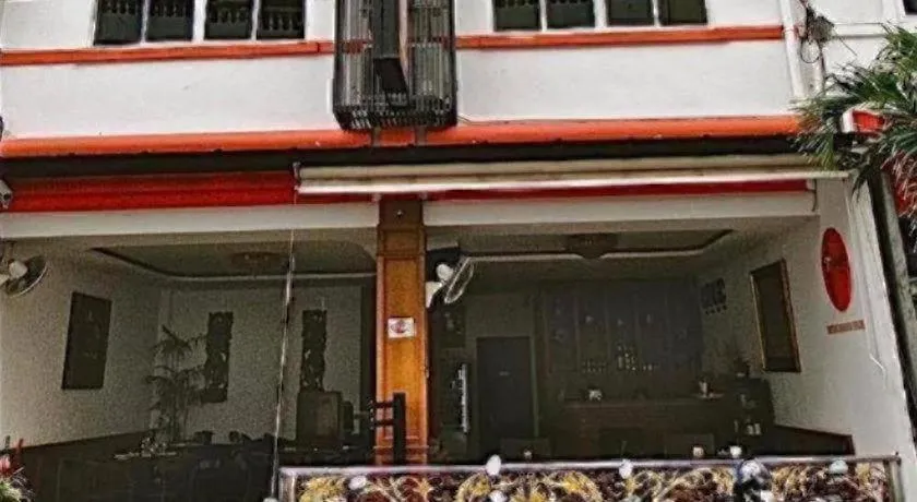 Patong Station House