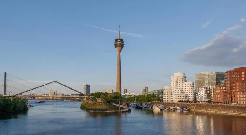Ibis Shanghai Expo Dongming Road Metro Station