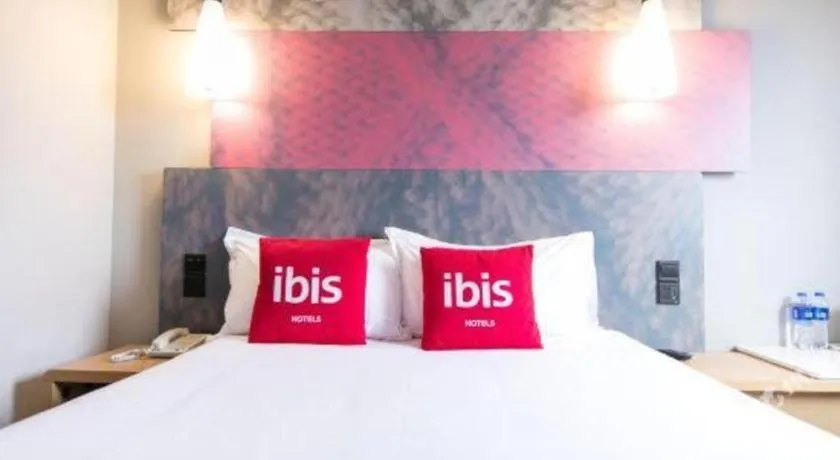 Bed in Ibis Shanghai Expo Dongming Road Metro Station