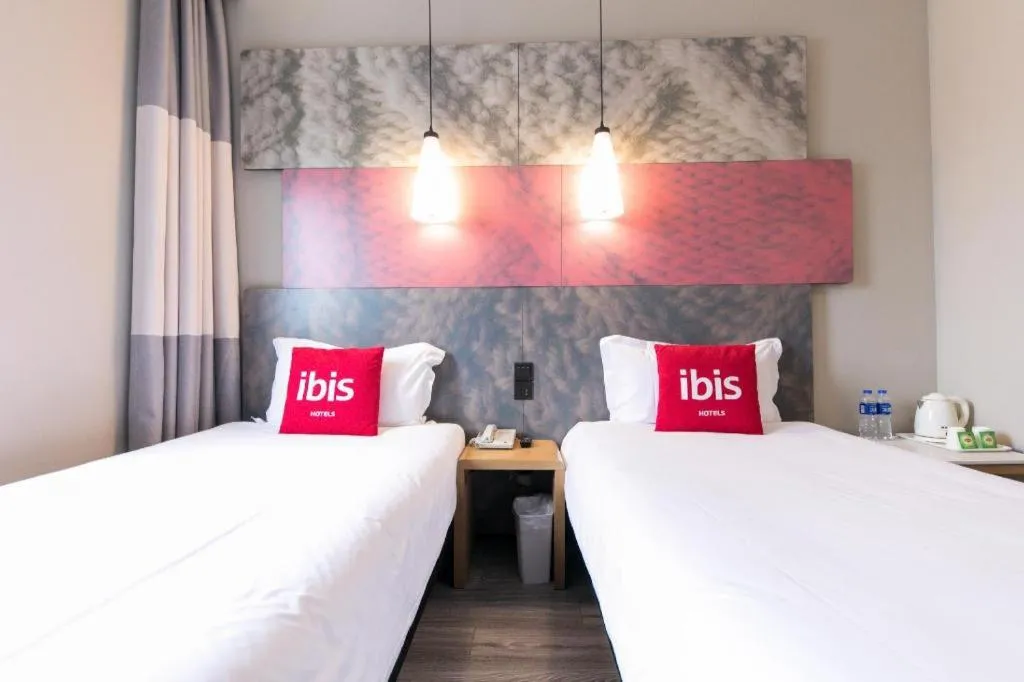 Bed in Ibis Shanghai Expo Dongming Road Metro Station