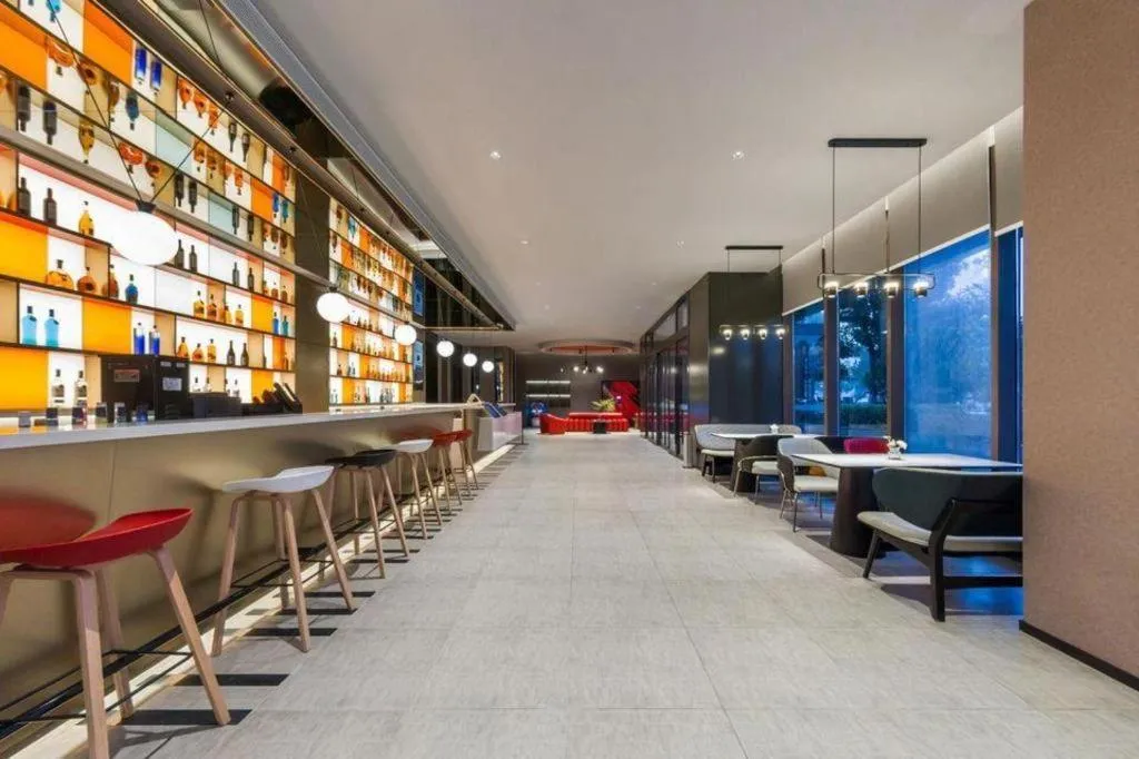 Ibis Shanghai Expo Dongming Road Metro Station