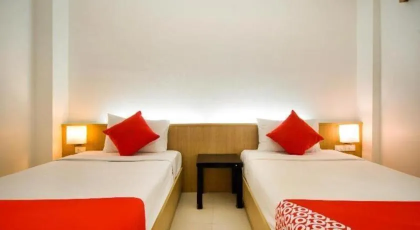 Bed in OYO 232 Patong City Hometel