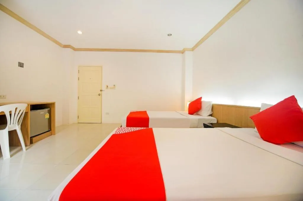 Bed in OYO 232 Patong City Hometel