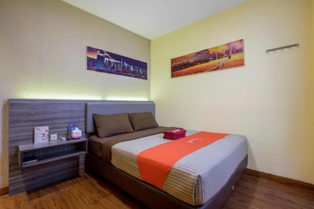 Bed in City Icon Residence