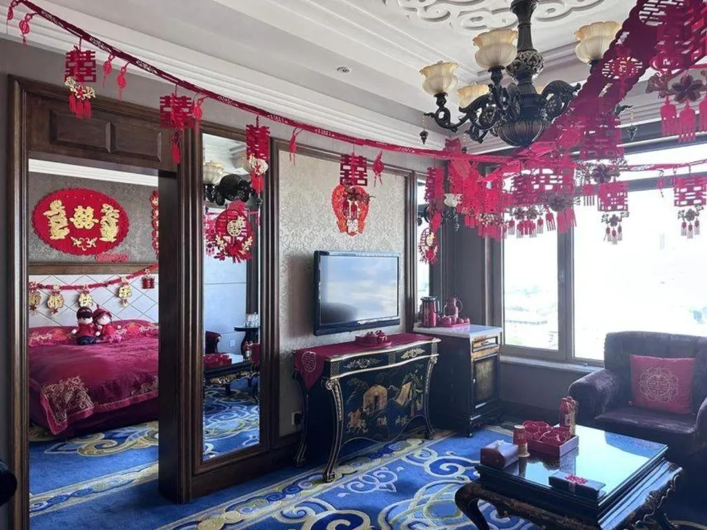 Bed in Hohhot Inner Mongolia Hotel