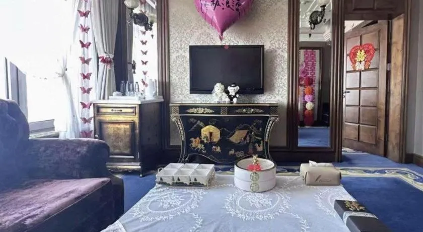 Bed in Hohhot Inner Mongolia Hotel