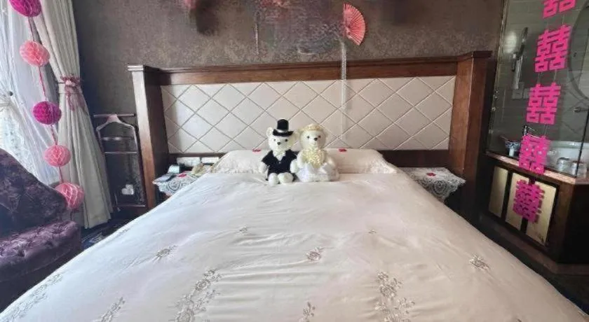 Bed in Hohhot Inner Mongolia Hotel