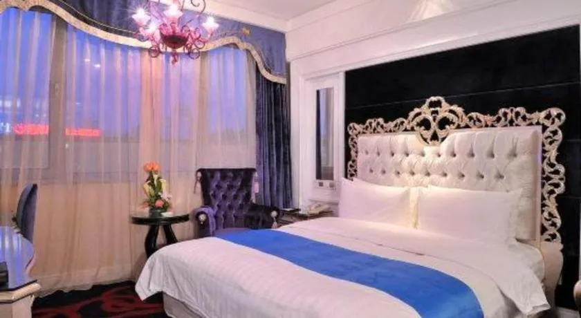 Bed in Hohhot Inner Mongolia Hotel