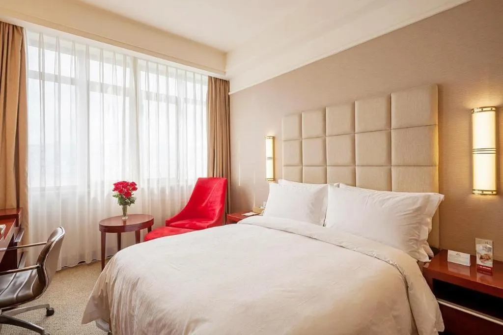 Bed in Best Western Plus Fuzhou Fortune Hotel