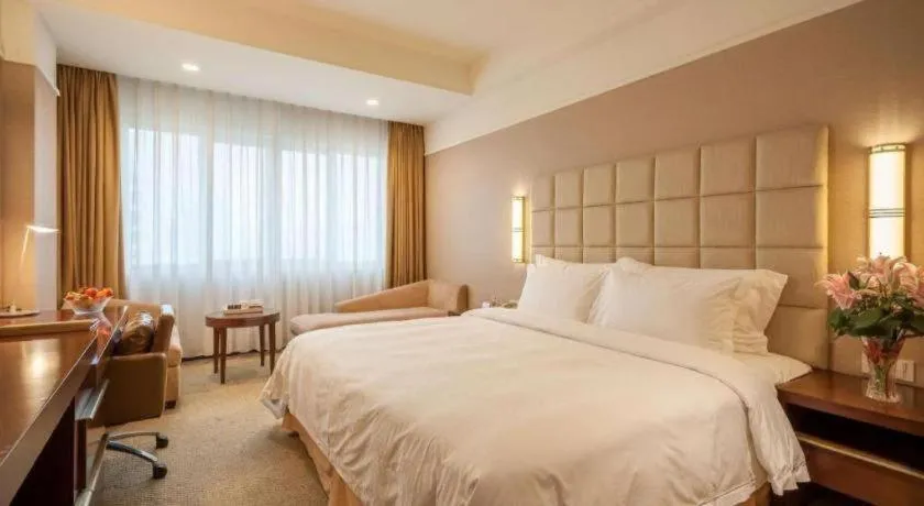 Bed in Best Western Plus Fuzhou Fortune Hotel