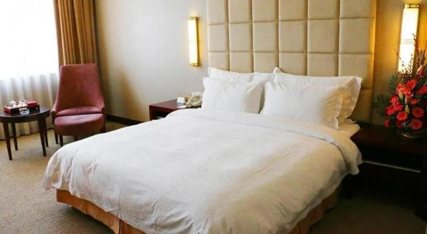Bed in Best Western Plus Fuzhou Fortune Hotel