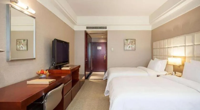 Bed in Best Western Plus Fuzhou Fortune Hotel
