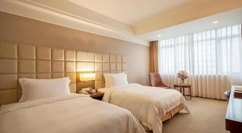 Bed in Best Western Plus Fuzhou Fortune Hotel