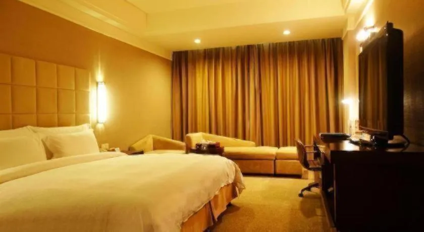 Bed in Best Western Plus Fuzhou Fortune Hotel