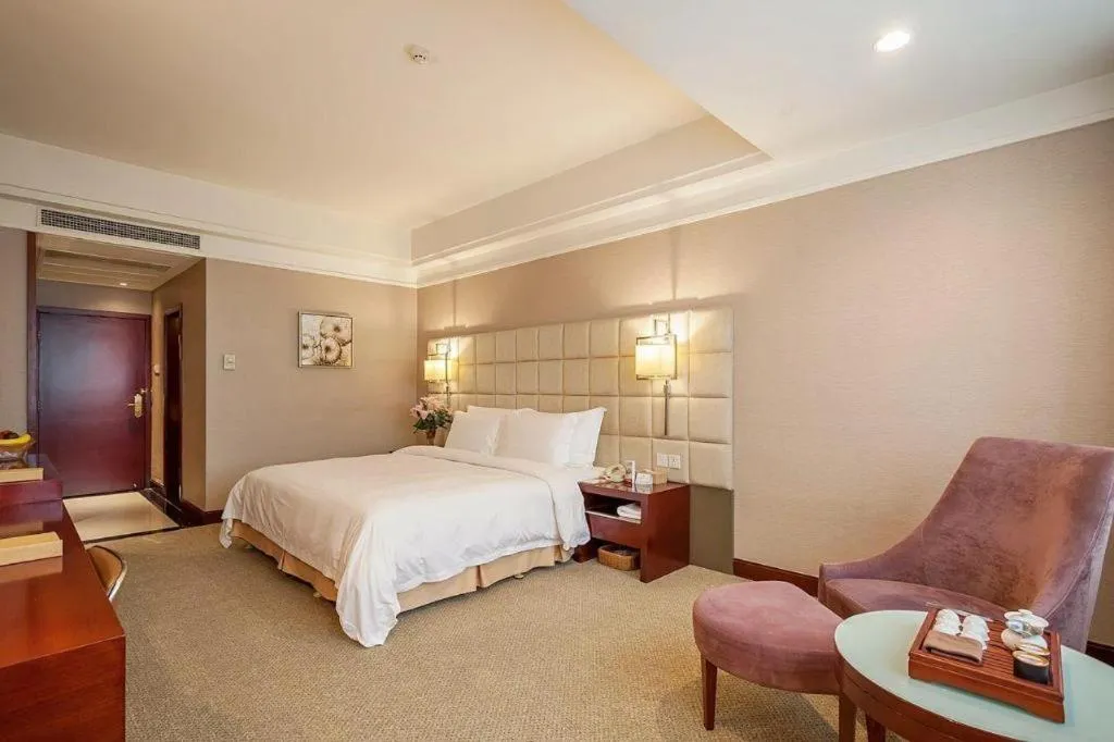 Bed in Best Western Plus Fuzhou Fortune Hotel