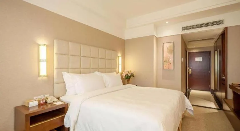 Bed in Best Western Plus Fuzhou Fortune Hotel