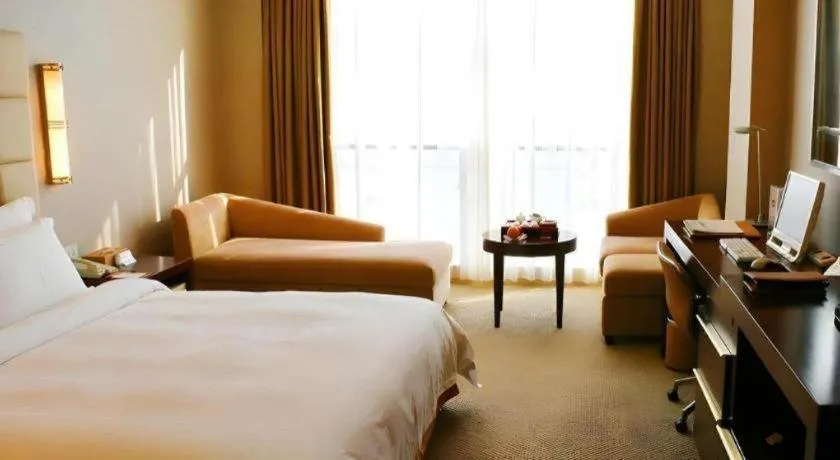Bed in Best Western Plus Fuzhou Fortune Hotel