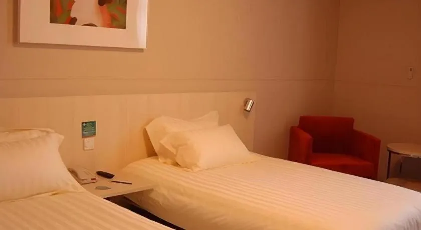 Bed in Jinjiang Inn Tianjin South Station