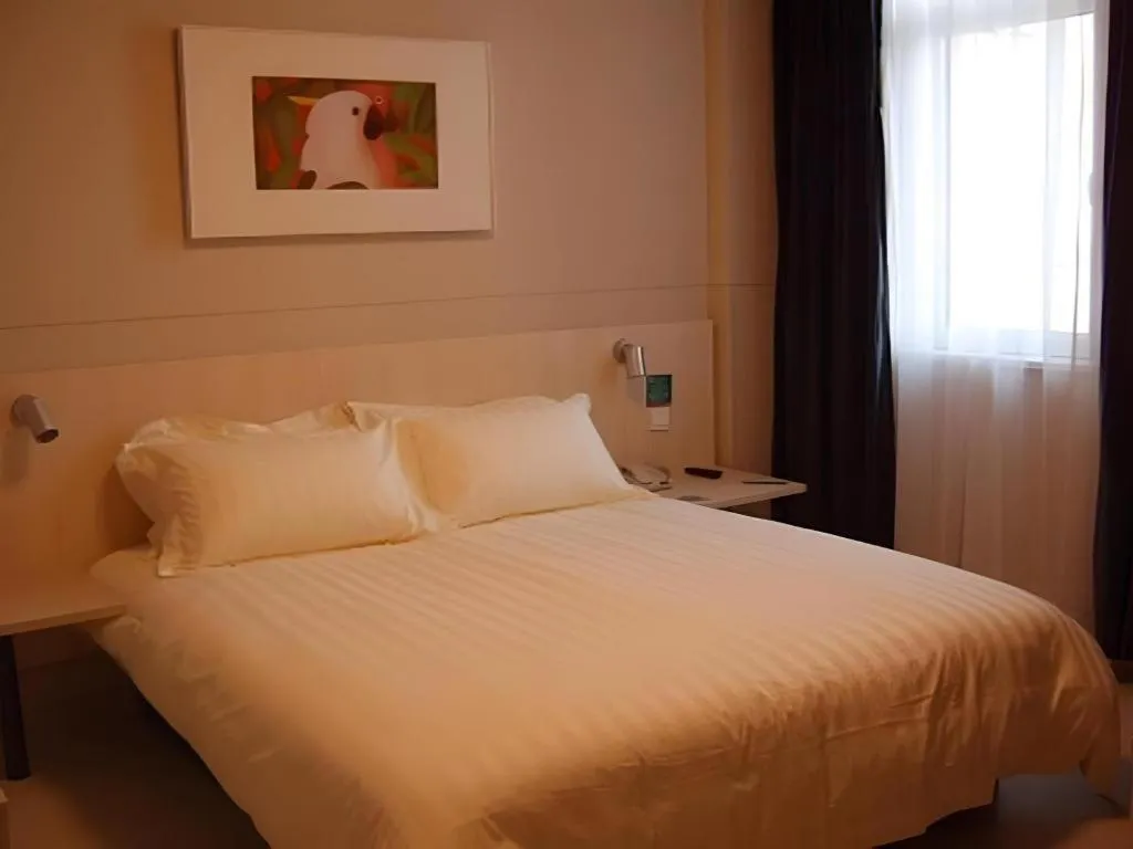 Bed in Jinjiang Inn Tianjin South Station