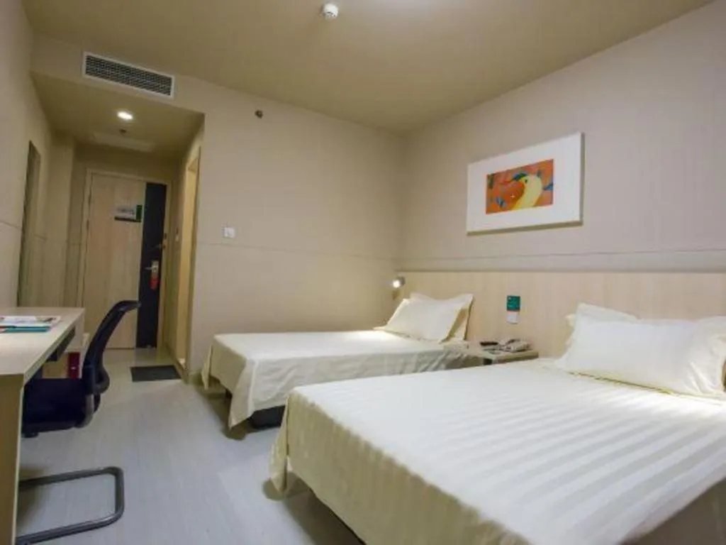 Bed in Jinjiang Inn Tianjin South Station