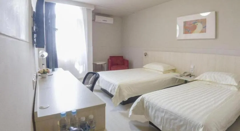 Bed in Jinjiang Inn Tianjin South Station