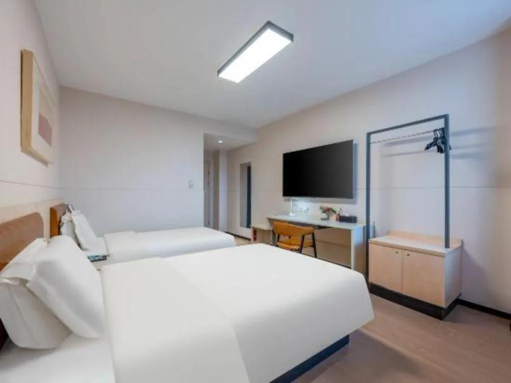 Bed in Jinjiang Inn Tianjin South Station