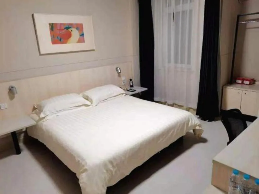 Bed in Jinjiang Inn Tianjin South Station
