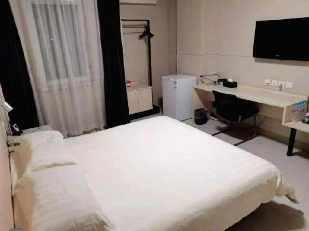 Bed in Jinjiang Inn Tianjin South Station