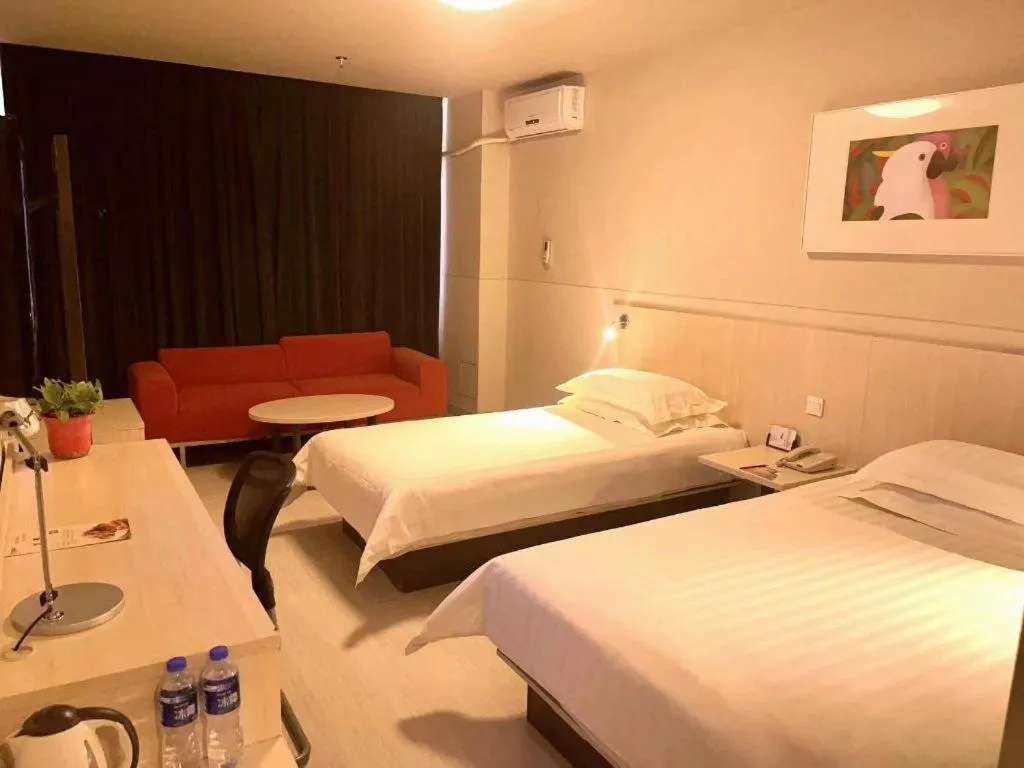 Bed in Jinjiang Inn Baotou Saihan Tara Park Youyi Street