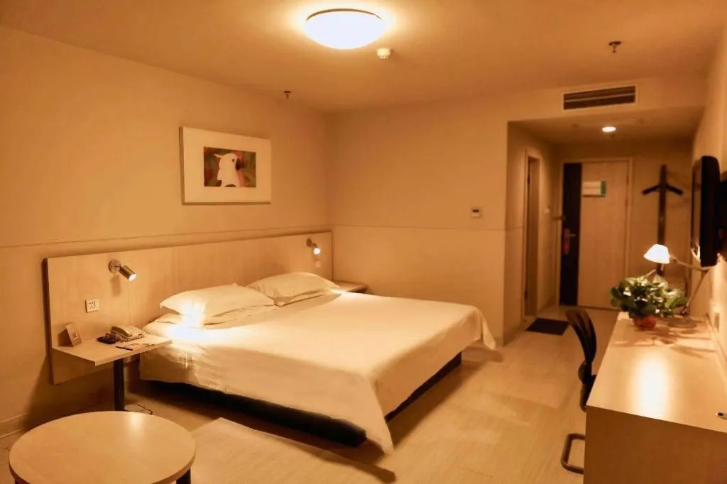 Bed in Jinjiang Inn Baotou Saihan Tara Park Youyi Street