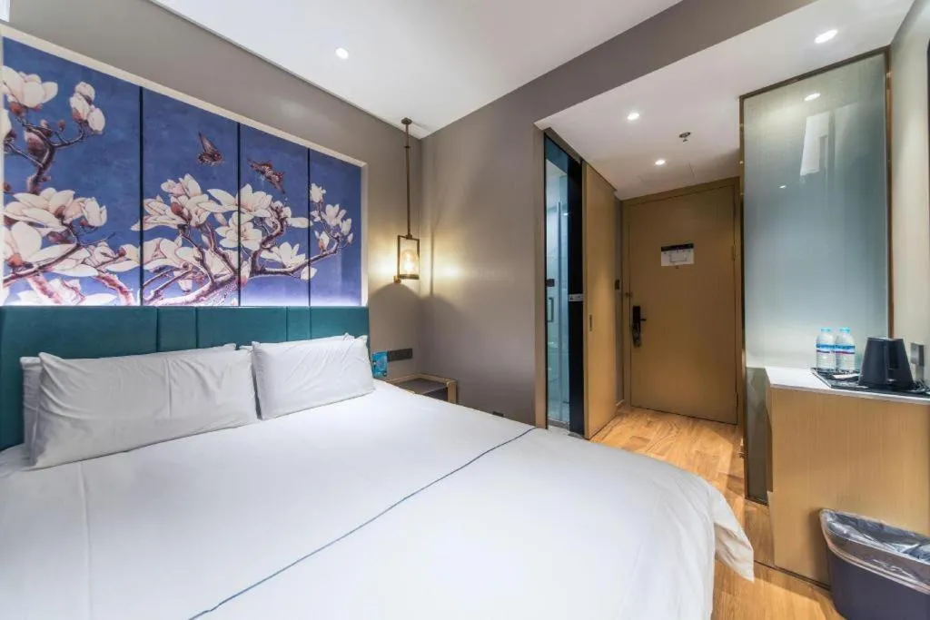 Bed in Jinjiang Inn Jinan Shimao Kuanhouli Quancheng Road