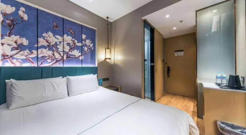 Bed in Jinjiang Inn Jinan Shimao Kuanhouli Quancheng Road