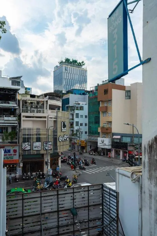 Tuan Viet Hotel Dinh Tien Hoang