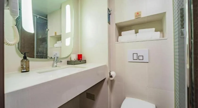 Ibis Chengdu Yongfeng Hotel