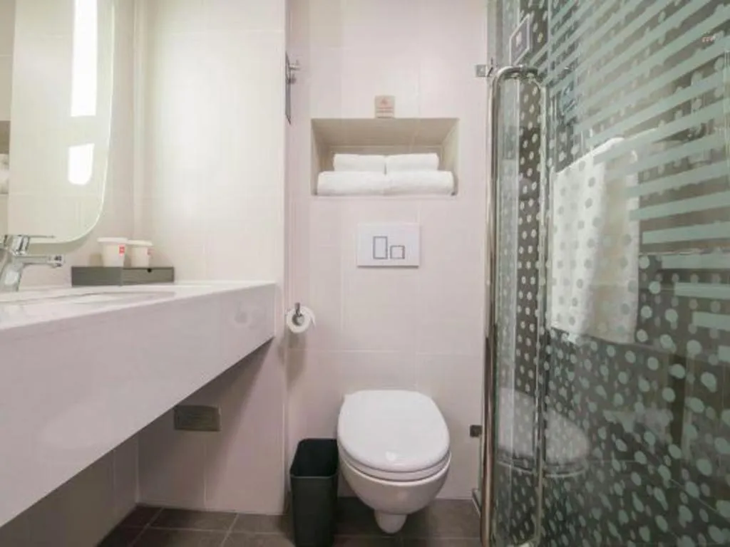 Ibis Chengdu Yongfeng Hotel