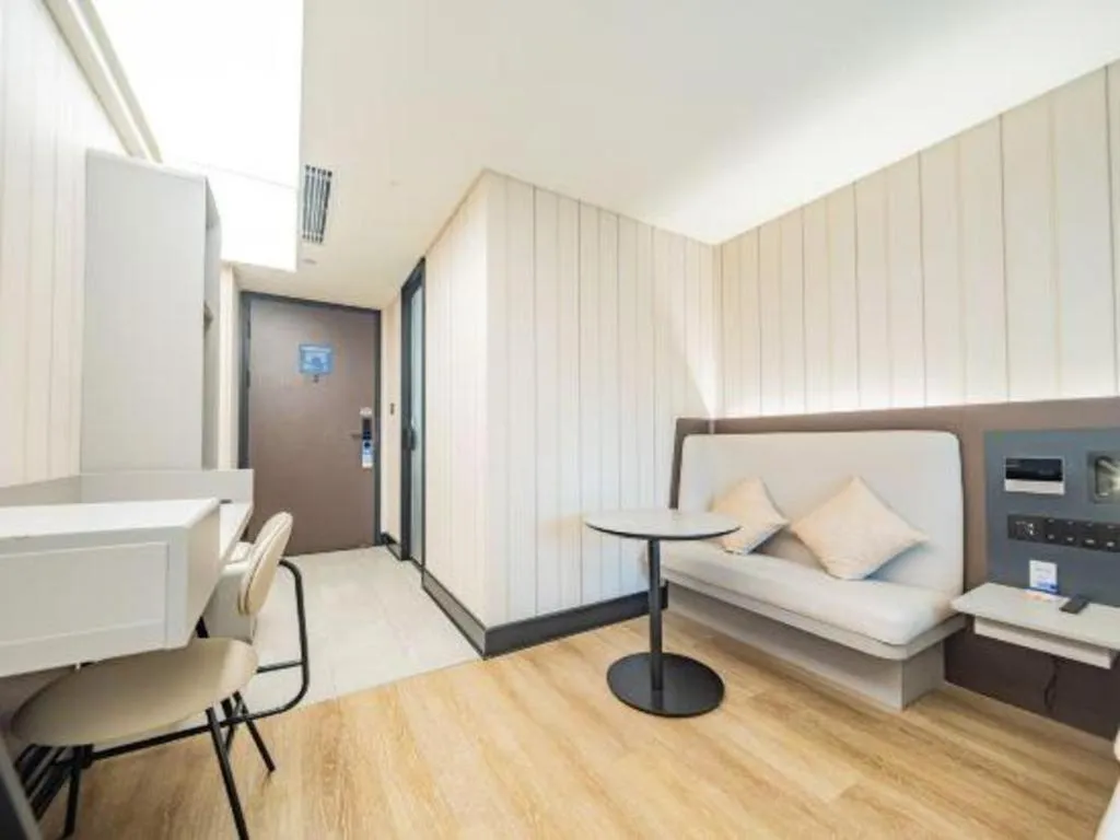 Ibis Chengdu Yongfeng Hotel