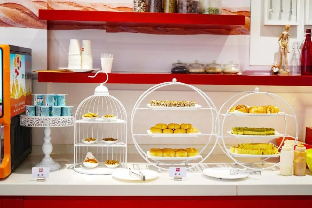 Ibis Chengdu Kehua Hotel