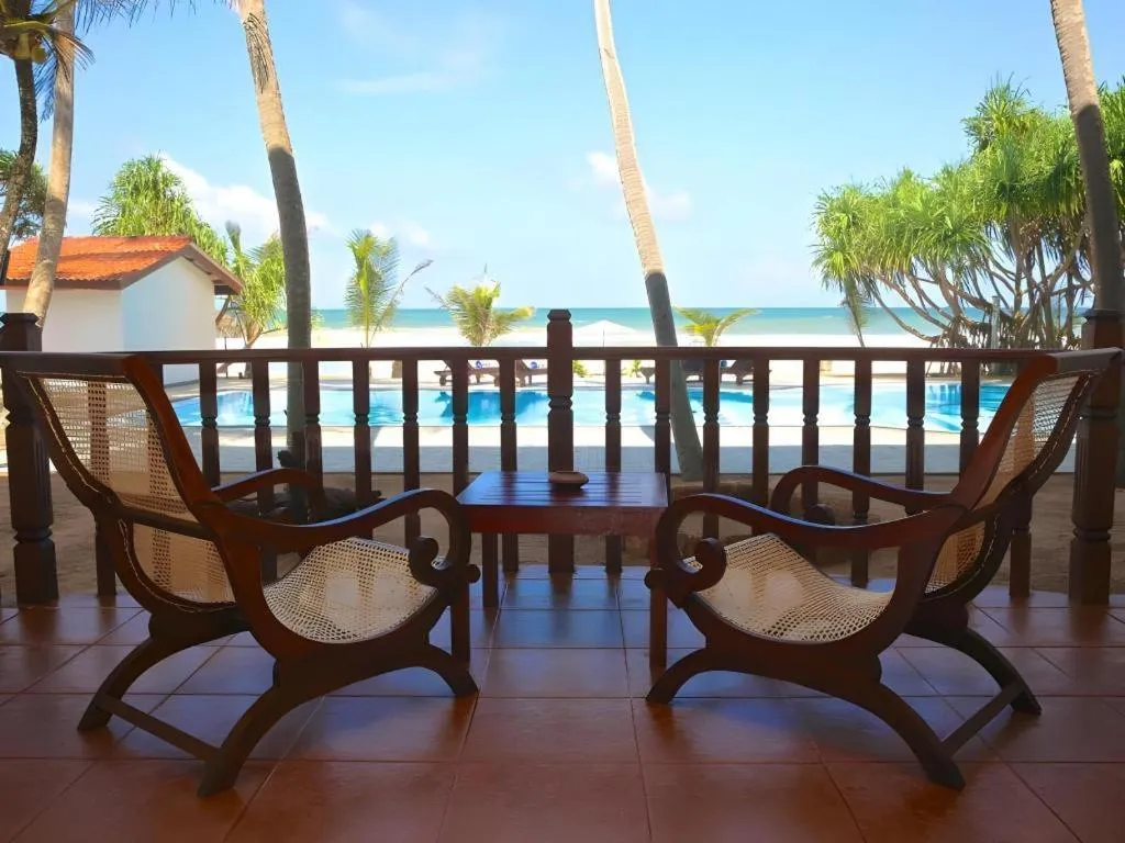 Whispering Palms Hotel