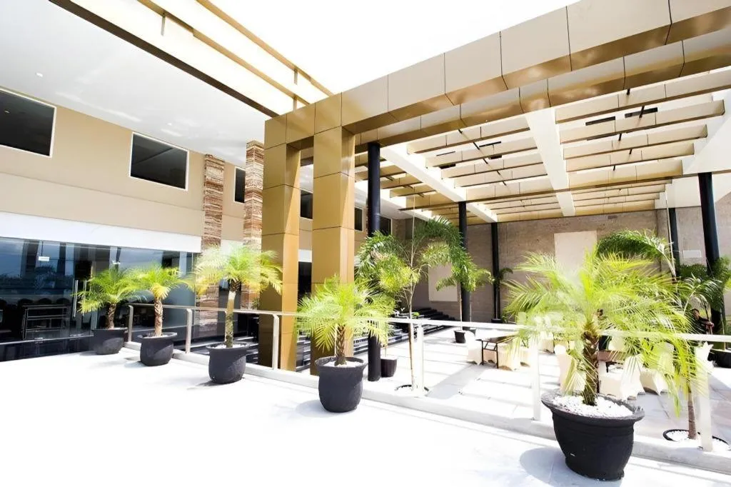 Grand Qin Hotel Syariah