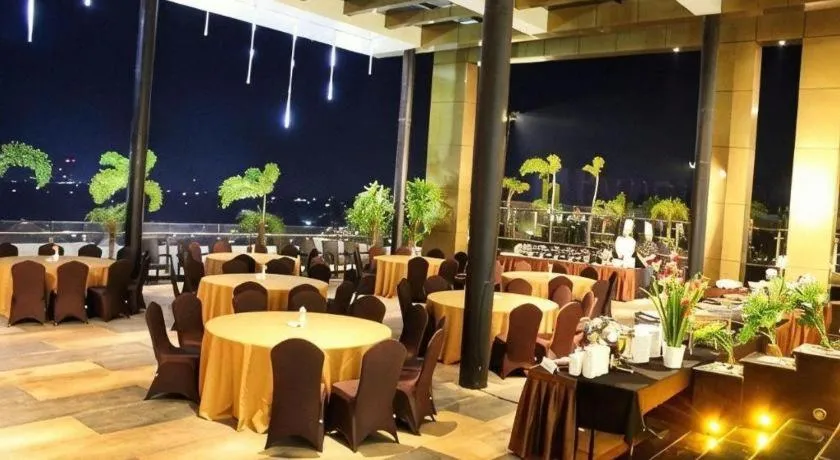 Grand Qin Hotel Syariah