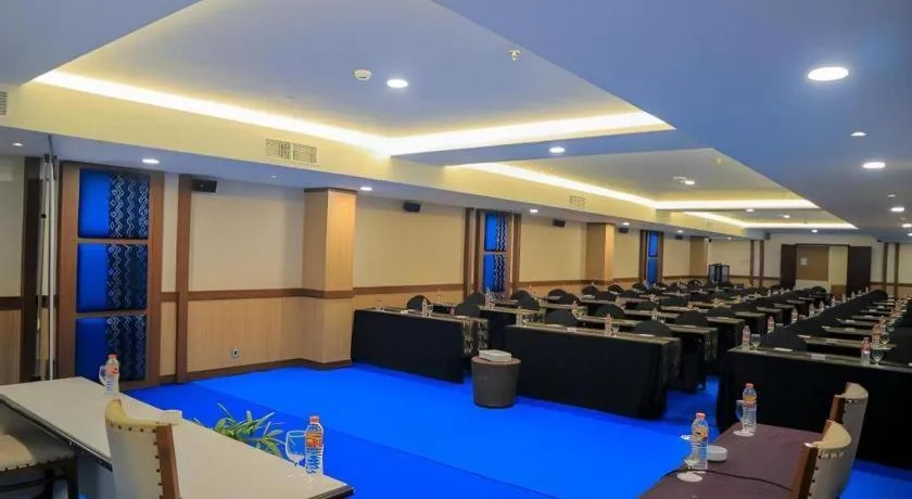 Grand Qin Hotel Syariah