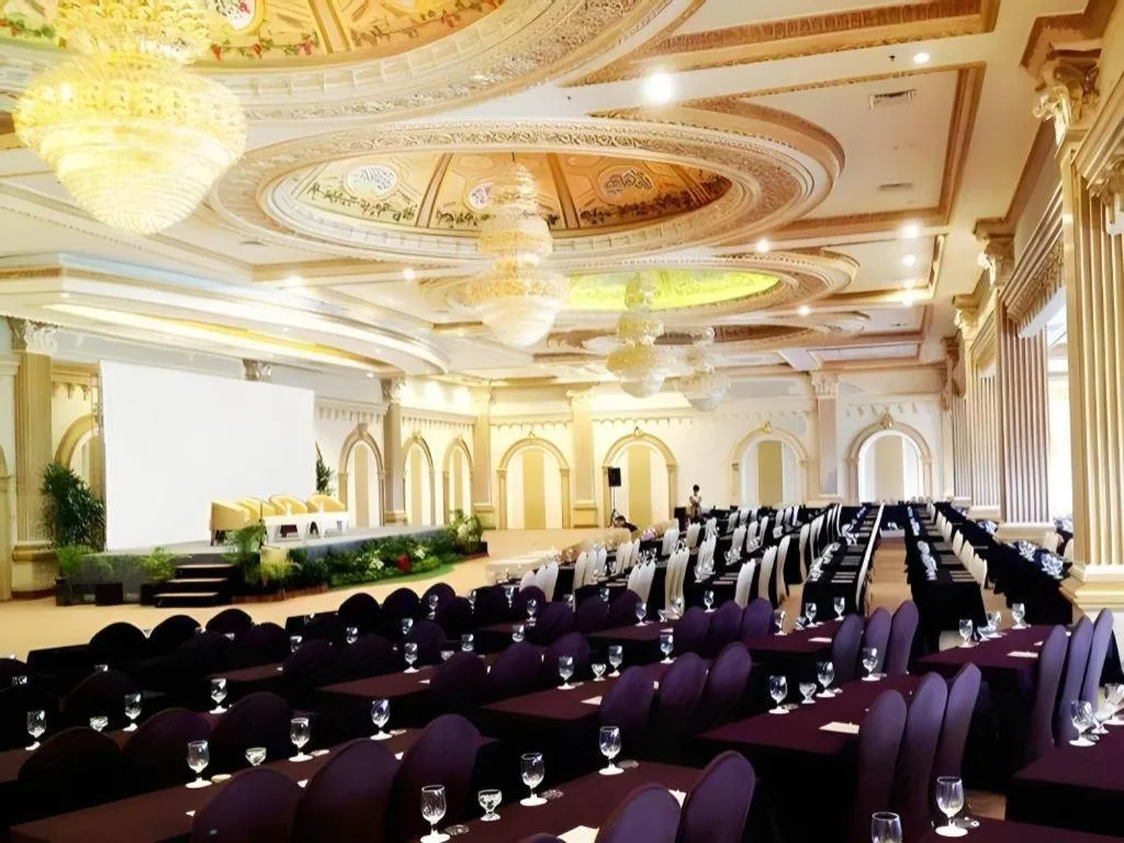 Grand Qin Hotel Syariah