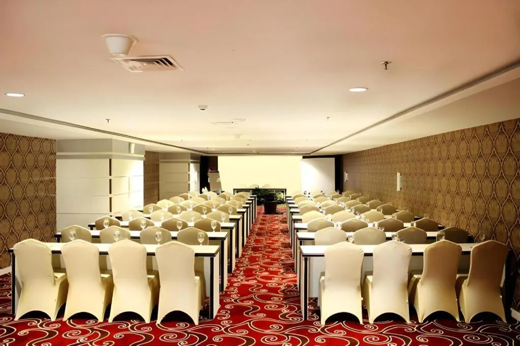 Grand Qin Hotel Syariah